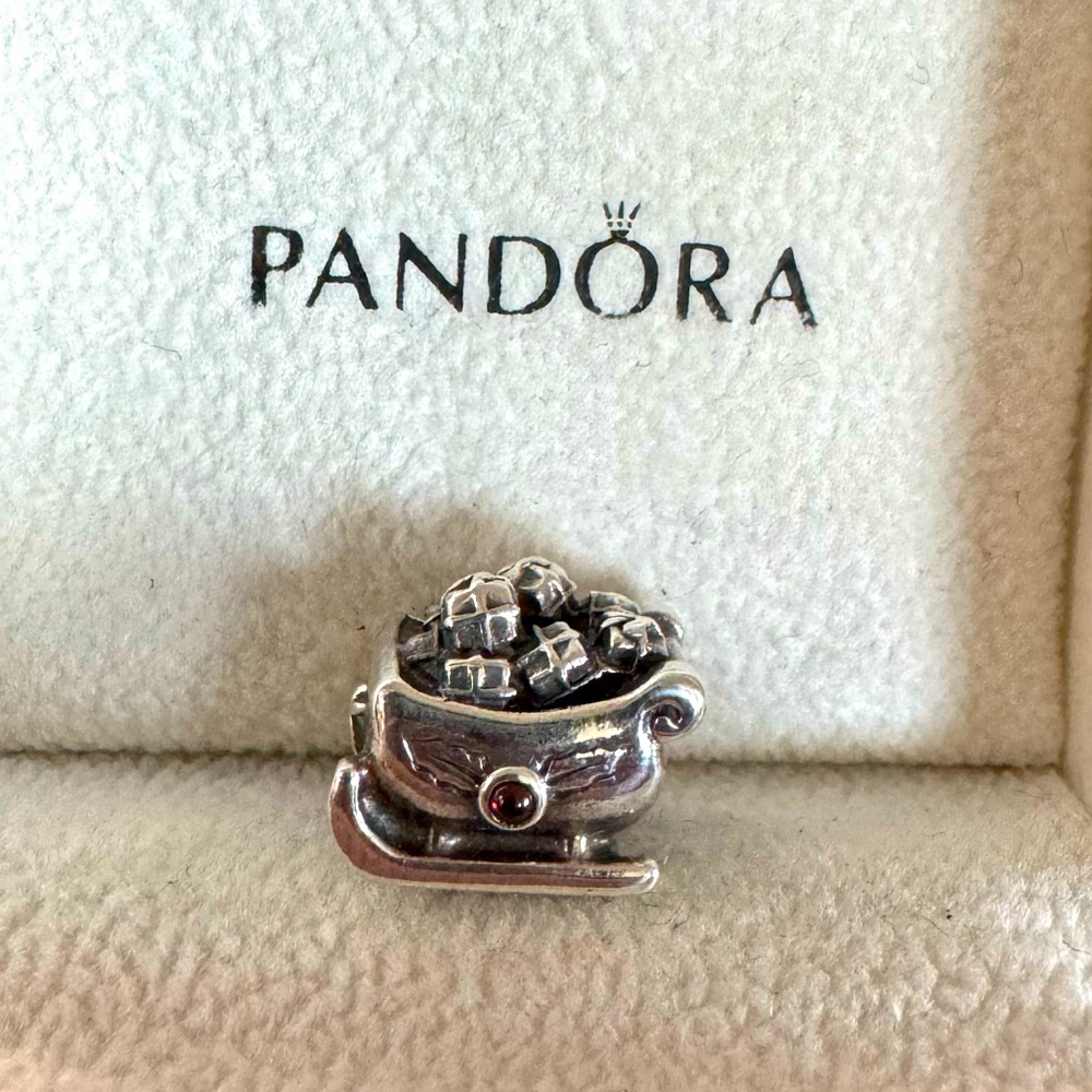 Pandora Sleigh Charm